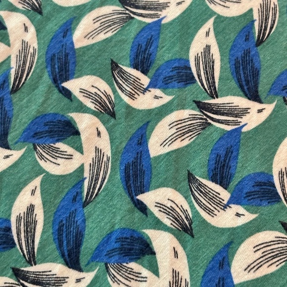 BODIN dress Faux wrap draped  bodice.Rouching in the back.  Full skirt. Lined - Picture 10 of 10